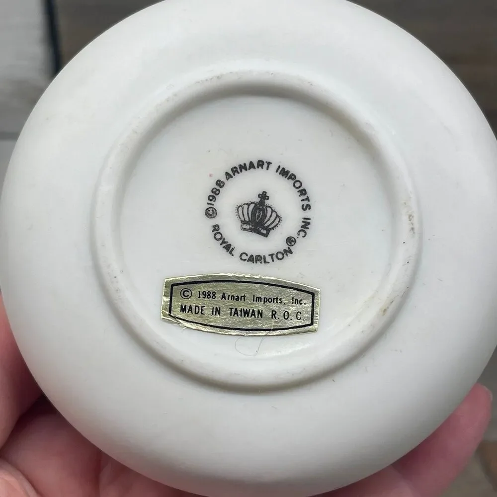 Vintage 1988 Arnart Royal Carlton Bunny Duo Easter Trinket Box Porcelain Dish